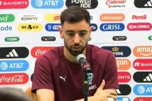 B费：希望将曼联的好状态带到葡萄牙 C罗B席不在我的经验比较丰富