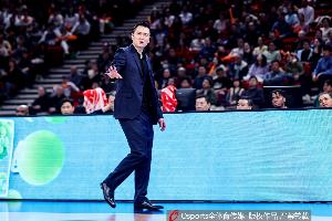 解说：上海现在阵容搭配空间巨大 球队确实越进化越强了