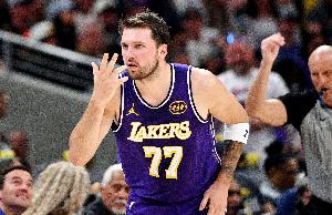 东契奇的疯狂三月！月最佳球员稳了吧？ 三分回暖后进攻再无死角