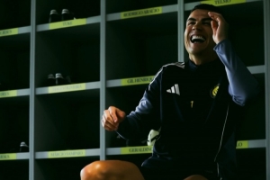 即将复出！C罗社媒晒利雅得胜利训练照：准备就绪