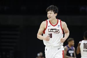 G联盟赛季结束！杨瀚森常规赛场均17+9+3+1.6帽 季后赛13+6+2+2帽