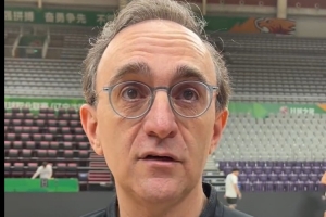 乌戈：新外援在德国联赛表现很好 希望他在篮板方面提供帮助