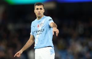 罗马诺：曼城已给罗德里开丰厚新长约，球员确实引起了皇马的兴趣