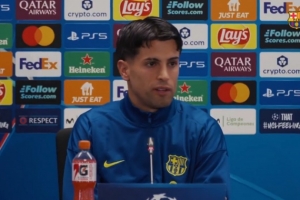 坎塞洛：我是利雅得新月的球员，但是留在巴萨的机会总是存在的