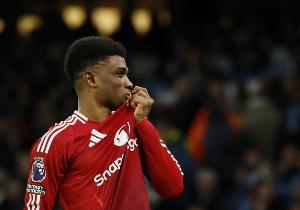 前桑德兰队友：与阿玛德不是最好的朋友，但默契十足