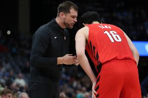 拓媒：斯普利特大概率要走 克罗宁也悬 选来杨瀚森却打不了就不妥