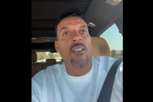 巴爷:贝弗利你就是个小丑 咱都角色球员 你却装得像个15届全明星