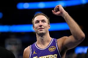 高级货！肯纳德打首发控卫后 三场共送出28助攻仅4失误