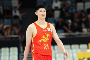 定海神针!胡金秋13中11砍下28分8板 正负值+13