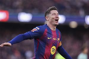 每体：莱万经纪人的代表本周前往意大利，和米兰高层进行了会谈