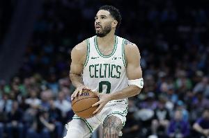 迈克·布朗:为塔图姆复出感到开心 但我希望今天他们输球