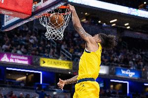 场上最大牌！托平进攻端予取予求18分钟14中11砍26分9篮板