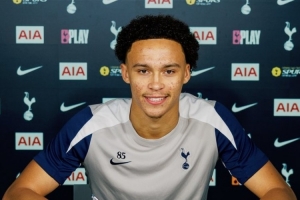 官方：热刺与18岁中卫马拉基·哈迪签下一份新的长期合同