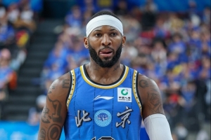 北京越来越侧重进攻赢球的模式 杰曼的很多出手未必合理但能救命