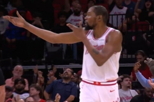 居然被放空？杜兰特弧顶超绝大空位三分球稳稳命中