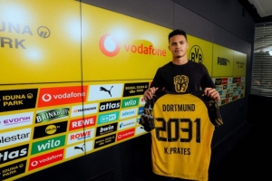 图片报:在多特官宣今夏将签下普拉特斯后,他在克鲁塞罗没出场过