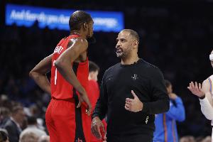 火媒：最后两场打无欲无求的森林狼&摆烂的灰熊 很可能10连胜收官