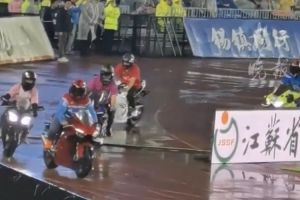 无锡队主场将迎来超燃跨界联动,张雪机车车友队硬核助威