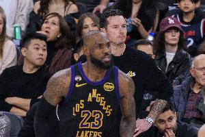 霍里：湖人需要争取到首轮主场优势 为系列赛开个好头