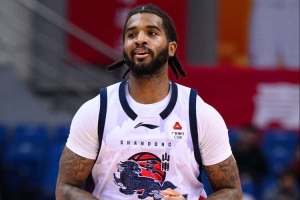 鲁媒:山东外援克里斯恢复得不错 再经过2-3场比赛便能重返赛场