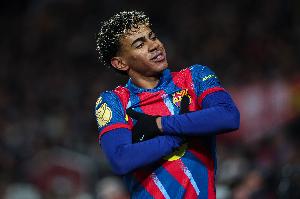 五大联赛场均过人榜：亚马尔压迪奥曼德居首，多库、库杜斯在列