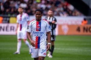 8场法甲球荒!队报:恩德里克肢体语言消极,丢球回防积极性低