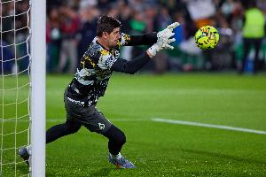 TA:如果皇马晋级欧冠四强,库尔图瓦目标是赶上半决赛