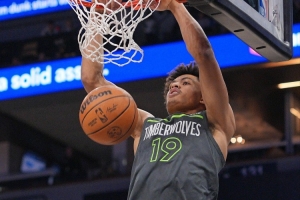 弹无虚发！新秀贝兰热半场5中5高效拿下12分1板1助1断1帽