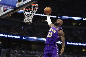 霍里:詹姆斯依旧出色 即使在这个年纪 依旧比联盟95%的球员强