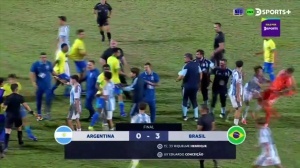 阿根廷U17以0-3惨败巴西 巴西球员指控歧视+赛后挑衅 双方爆冲突