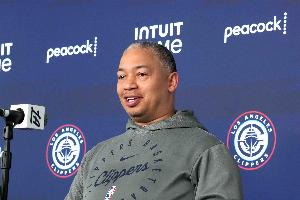 20年来最伟大操盘!若快船收官战负勇士将成功达成卢35胜20负目标