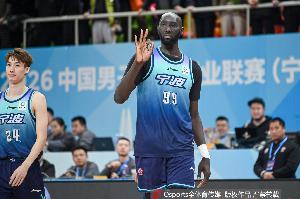 这罚球太辣眼了！宁波全队罚球24仅中9 命中率仅有37.5%