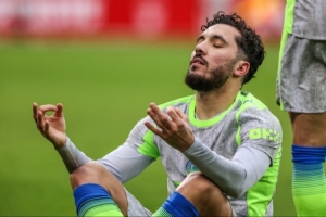 谢尔基：我没感觉到压力；我助攻格伊那球，主要归功于他自己