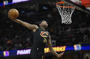 后劲不足!三节打完残阵骑士仅领先奇才4分 最多曾领先25分