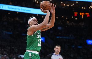 小哈珀：能成为绿军一员对我职业生涯意义重大 感激现在的处境