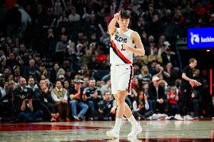 还要努力!杨瀚森共出战43场 场均7分钟2分1板&命中率31%/12%/82%