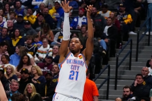 你俩瞎打!阿隆·维金斯&麦凯恩合计20投5中 正负值共-51