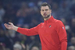 斯普利特:作为球员第一次季后赛记忆是被灰熊黑八 后来拿了戒指