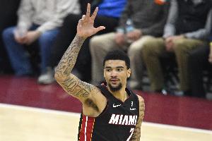 三分5中4！斯波：韦尔防守仍有提升空间 三分进步明显