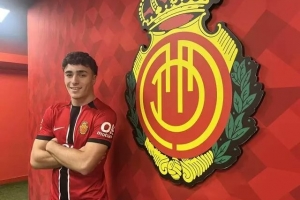 每体:比尔希利打进个人西甲首球,巴萨仍在关注这位青训边锋