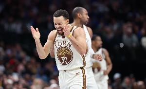 库里:身体感觉不错 希望通过训练调整对阵快船时拿出正常水准