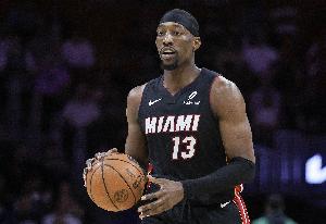 攻防俱佳!阿德巴约半场10中7高效砍下17分8板3助3断1帽