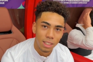 张洪福入队：老队友都挺帮助我的，希望能早点帮助球队