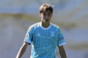 斯基拉:尤文计划与19岁中场尼科洛·米利亚续约,他尚未亮相一队