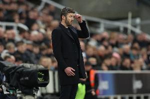 TA:卡里克临场换人太晚被质疑,单场首次换人平均用时65分钟