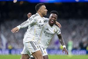 加盟前两个赛季正式比赛进球数均达到40球，姆巴佩是皇马首人