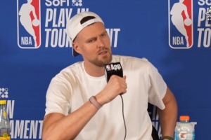 【完整版】波尔津吉斯:库里是特殊武器 有他在我们随时充满威胁