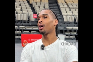 克里斯托弗：5年前我还是个孩子 不成熟技术粗糙 现在学到了很多