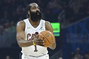 哈登：猛龙整个赛季都很出色&虽然很少被讨论 我们知道要面对什么