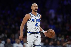 表现积极！萨格斯半场11投4中 得到11分3板3助3断1帽0失误